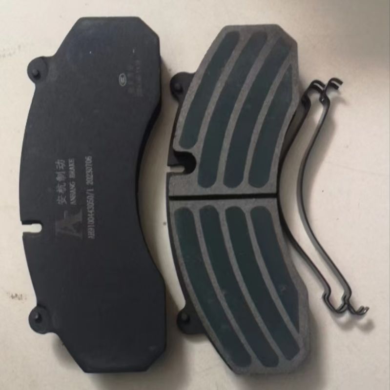 WG9100443050 Brake Pad Replacement 400*400*150 Truck Spare Parts
