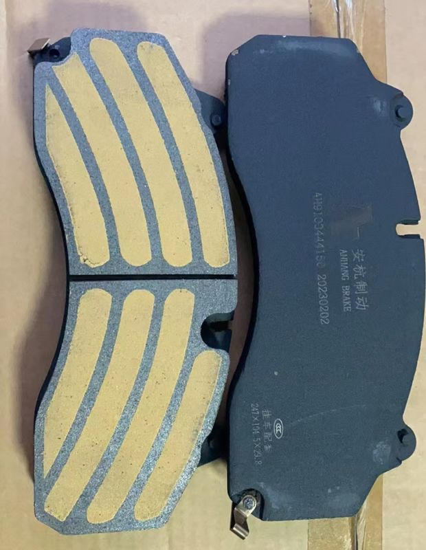 WG9100444150 Truck Brake Pad Replacement For HOWO Sitrak C7h T7h T7